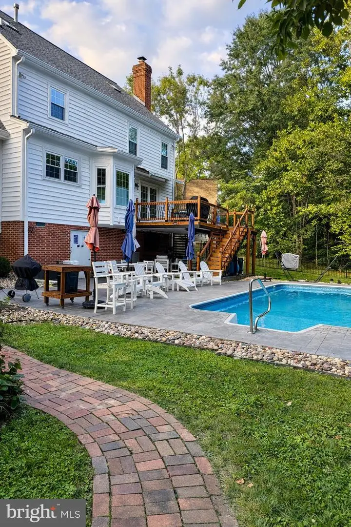 6114 N Willow Pond Dr, Fredericksburg, VA 22407 - #2