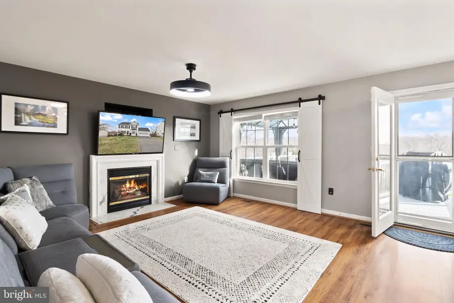 6914 Versaille Dr, Fredericksburg, VA 22407 - Image #2