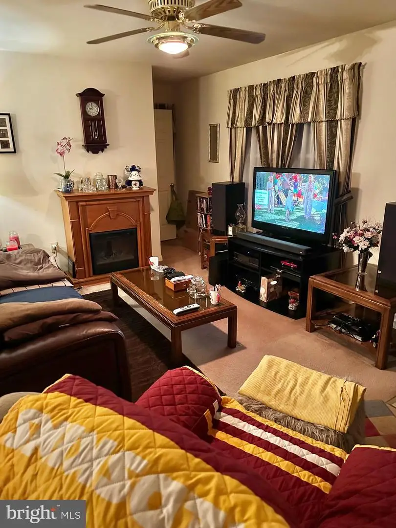 13319 W Catharpin Rd, Spotsylvania, VA 22551 - Image #2