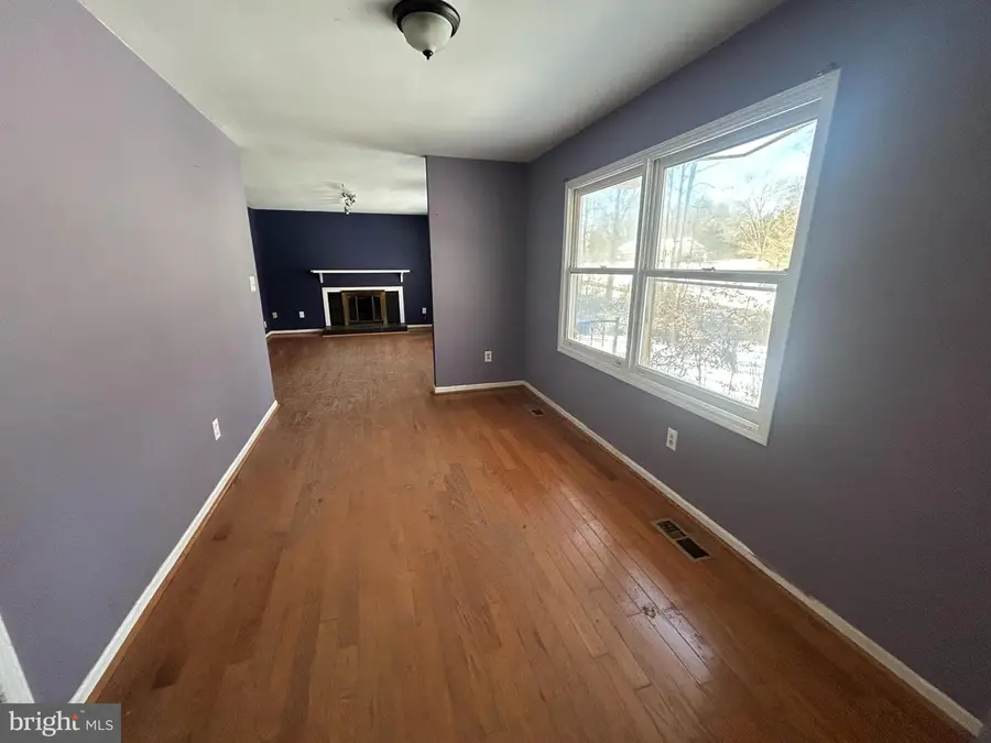 12609 Wesley Dr, Fredericksburg, VA 22407 - #3