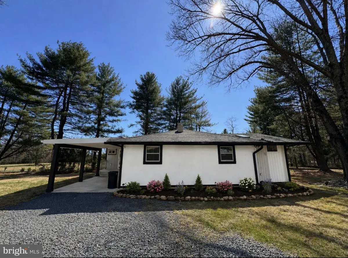 8405 Shirley Rd, Unionville, VA 22567 - #1