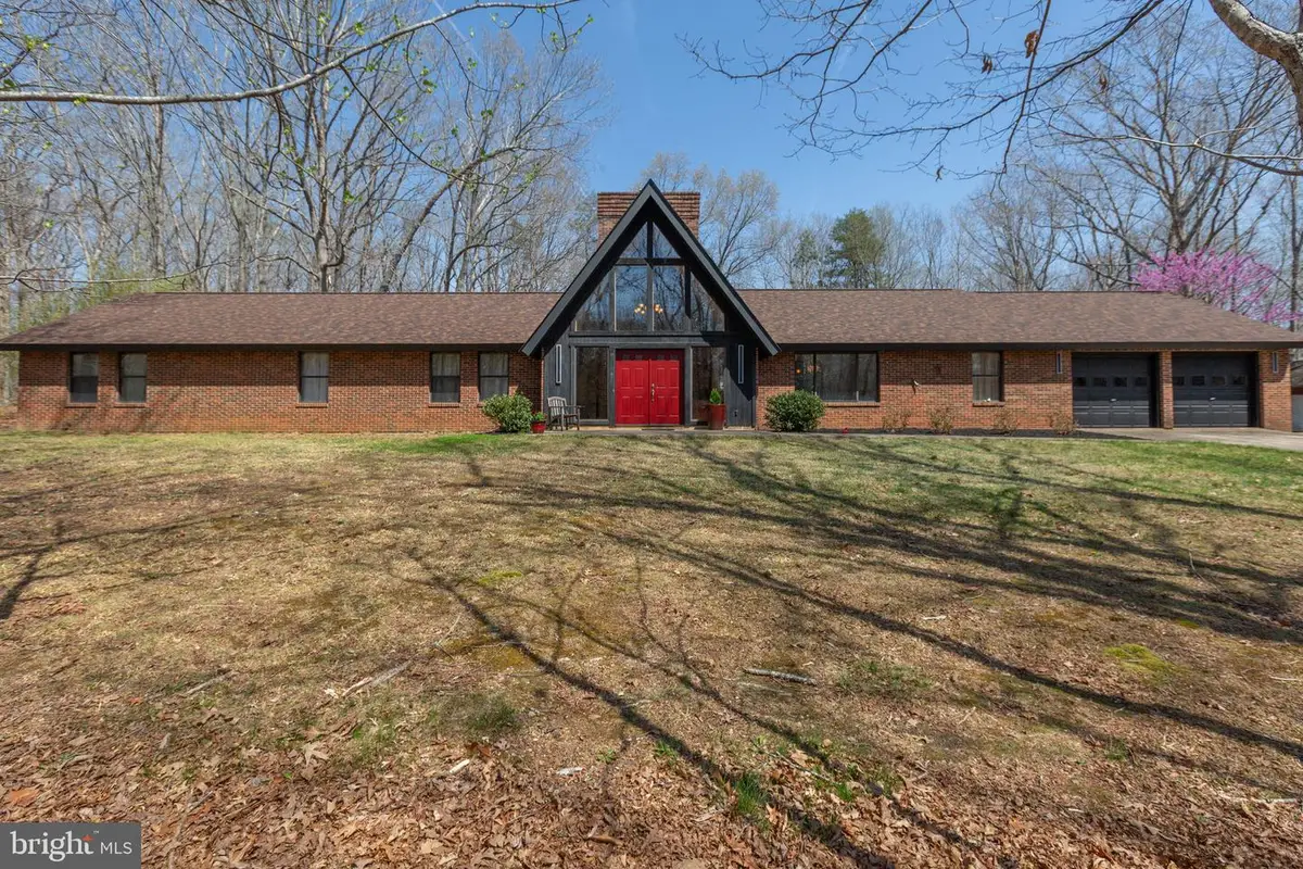 9313 Bellwood Dr, Fredericksburg, VA 22407 - #1