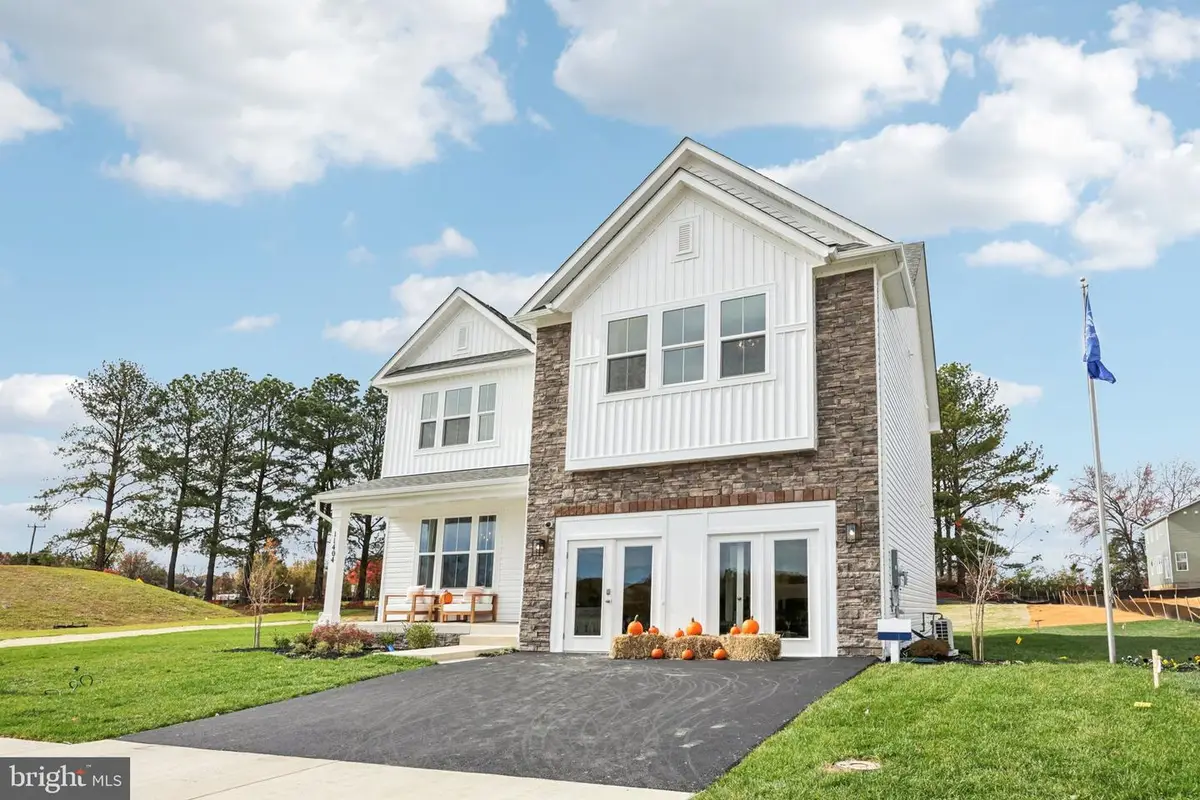 11789 Wales Dr, Fredericksburg, VA 22407 - #1