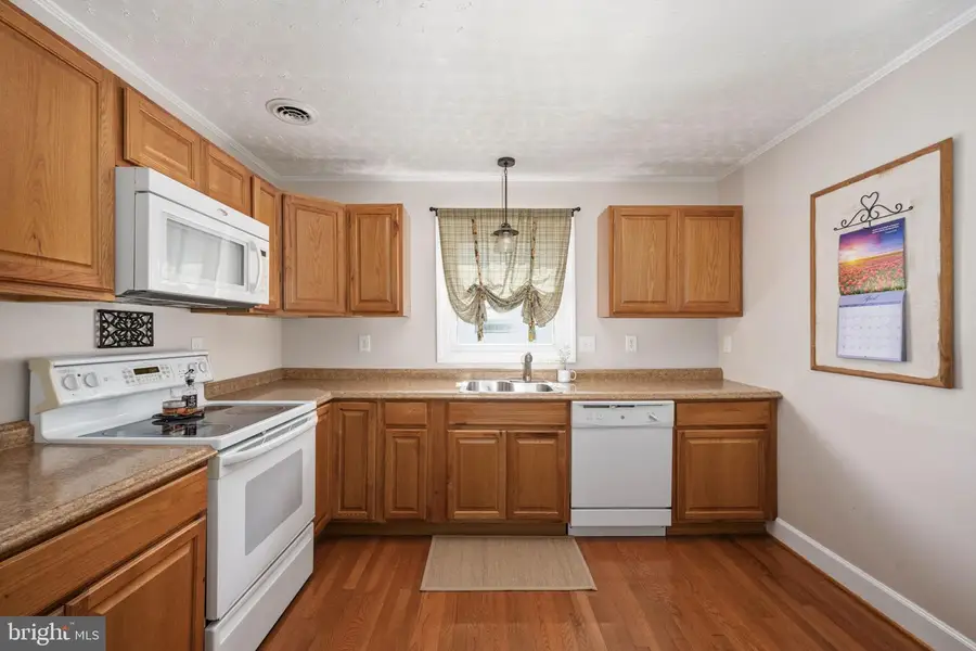 120 Mclaws St E, Fredericksburg, VA 22408 - #3