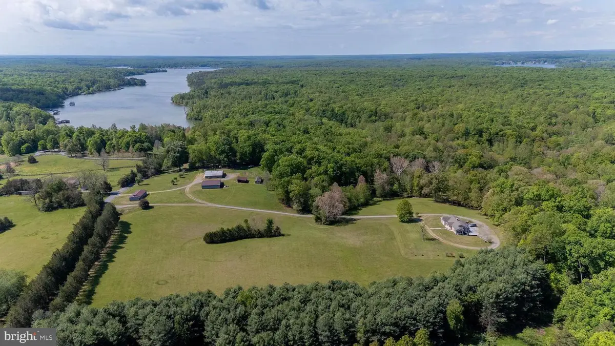 6000 Haleys Mill Rd, Spotsylvania, VA 22551 - #1