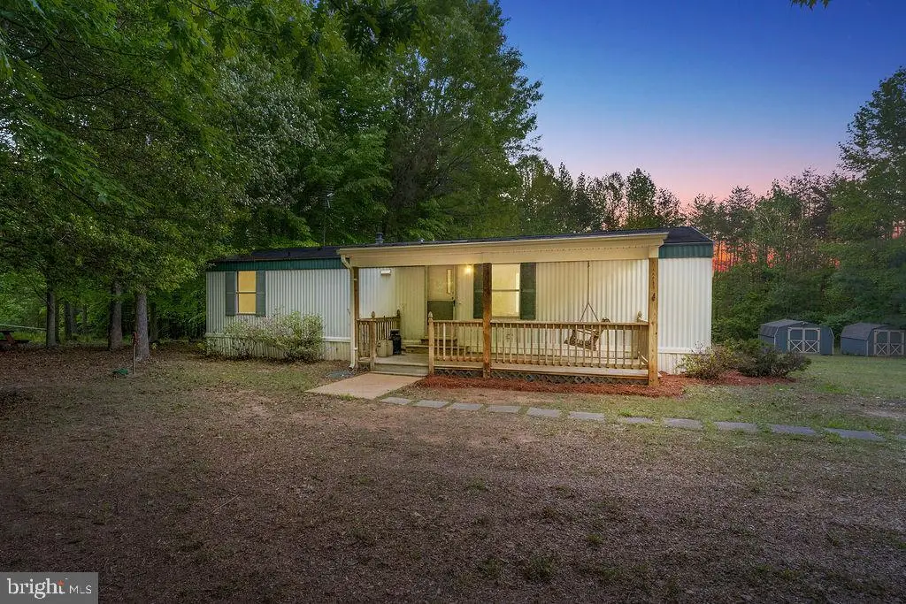 7227 Grand Brooks Rd, Spotsylvania, VA 22551 - #1