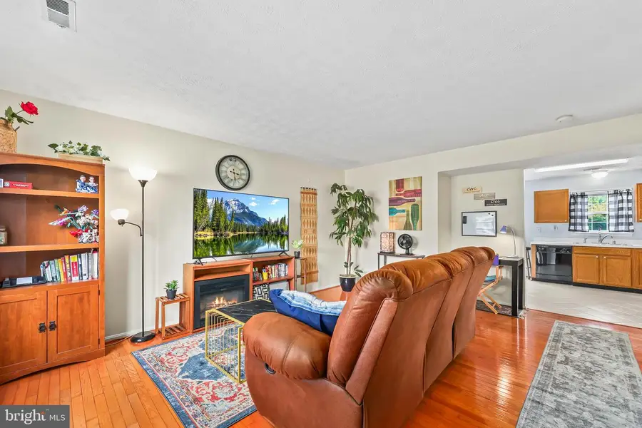 10511 Tidewater Plains Dr, Fredericksburg, VA 22408 - #2
