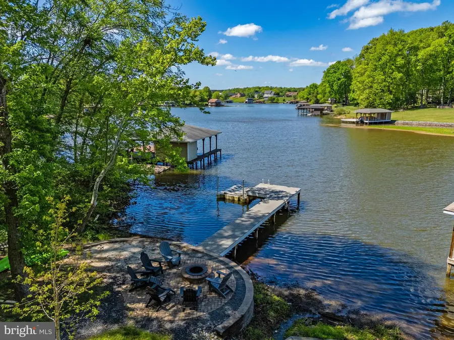6725 Water View Ln, Mineral, VA 23117 - #2