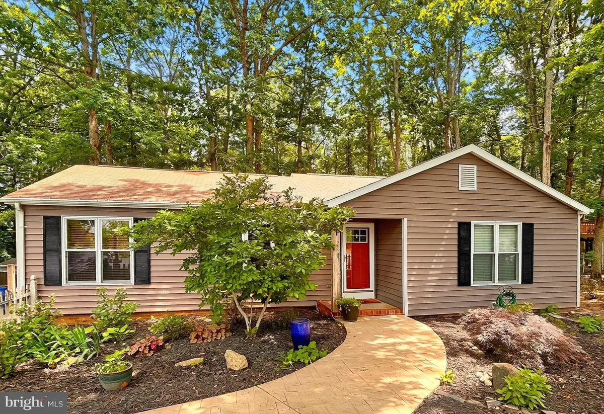 528 Pleasants Dr, Fredericksburg, VA 22407 - #1