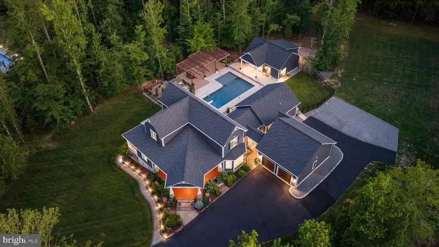 6912 Barclay Dr, Fredericksburg, VA 22407 - #2