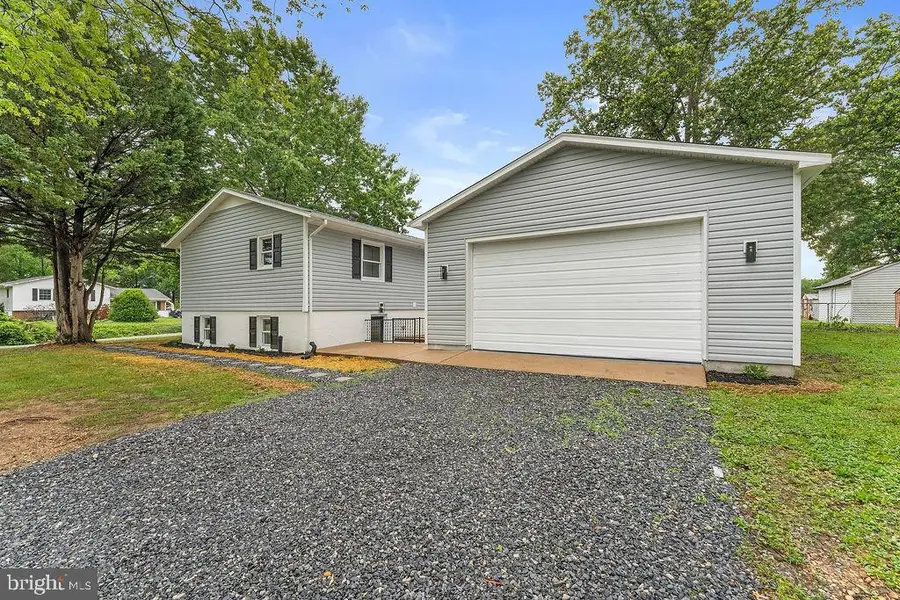 6029 Massaponax Dr, Fredericksburg, VA 22407 - #2