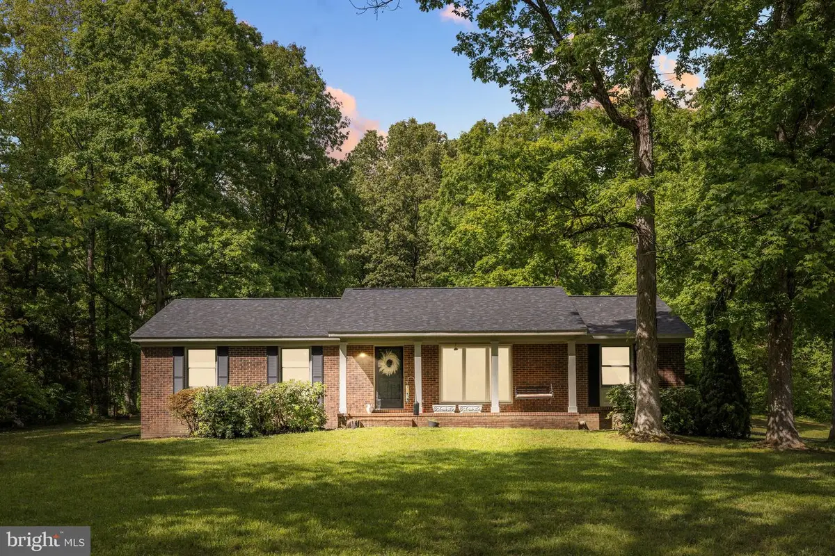 7501 Hunters Lodge Dr, Spotsylvania, VA 22551 - #1