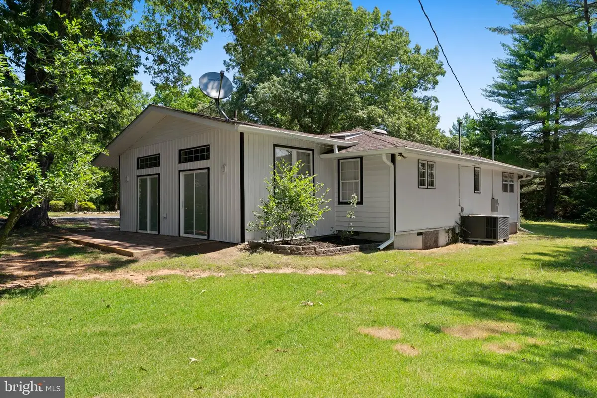 8405 Shirley Rd, Unionville, VA 22567 - #1