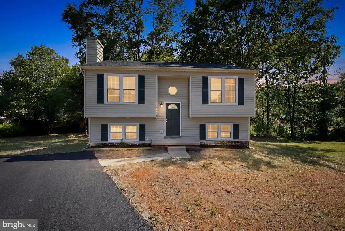 10921 Peach Tree Dr, Fredericksburg, VA 22407 - #1