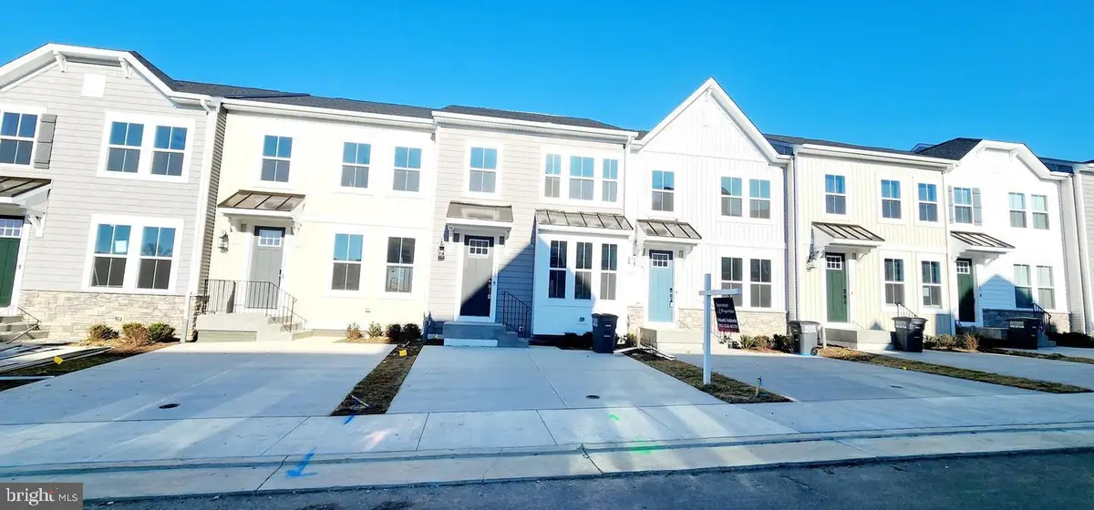 5053 Bigleaf Rd, Fredericksburg, VA 22407 - #1
