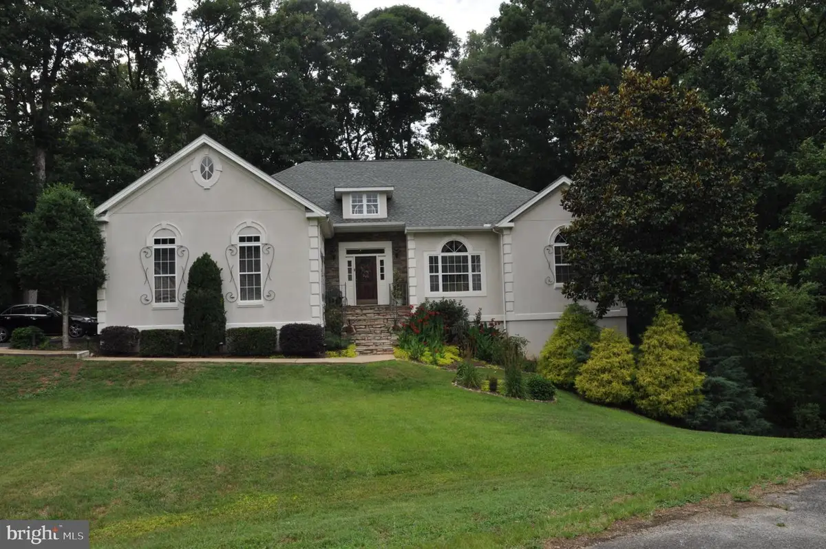 4203 Mount Vernon Pl, Fredericksburg, VA 22408 - #1