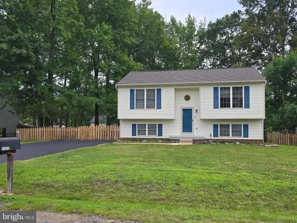11913 Hunting Ridge Dr, FREDERICKSBURG, VA 22407