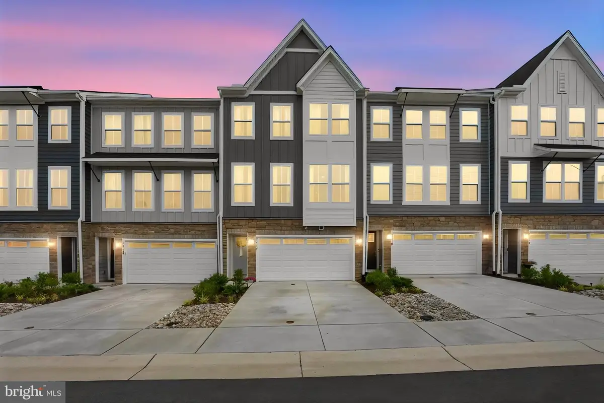 4017 Singerville Ct, Fredericksburg, VA 22408 - #1