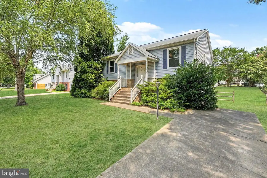 10633 Bent Tree Dr, Fredericksburg, VA 22407 - #2