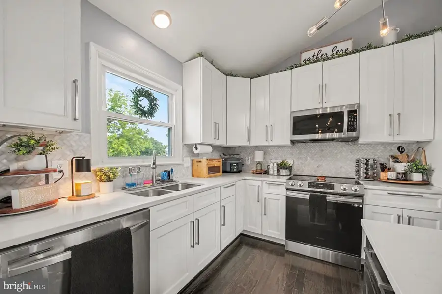7511 Daughtry Dr, Fredericksburg, VA 22407 - #3