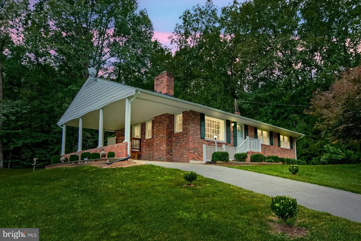 8420 Robert E Lee Dr, Spotsylvania, VA 22551 - #1