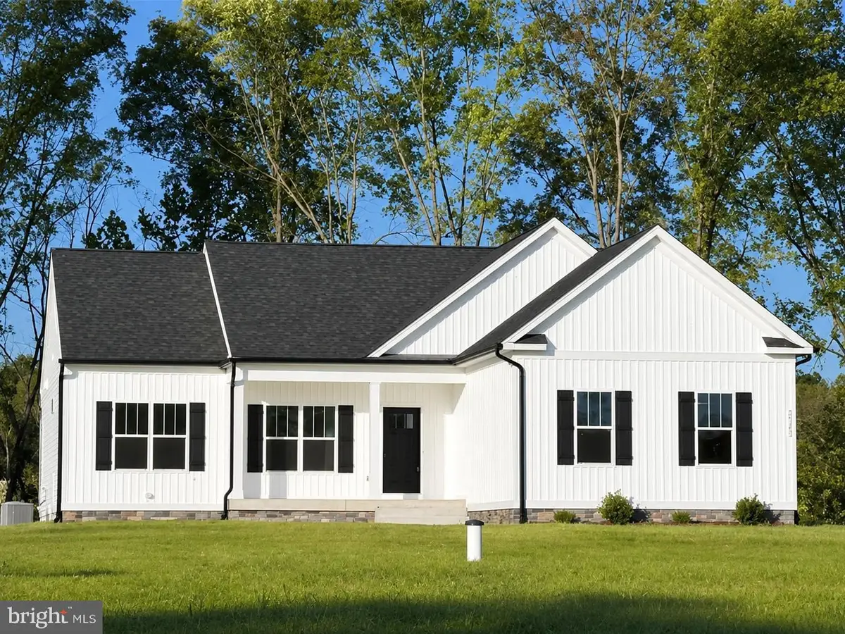 11585 Forest Walk Dr, Spotsylvania, VA 22551 - #1