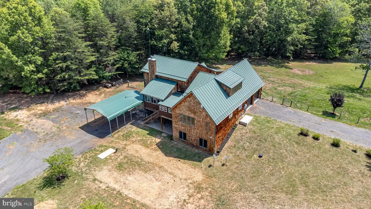 7522 Stubbs Bridge Rd, Spotsylvania, VA 22551 - #1