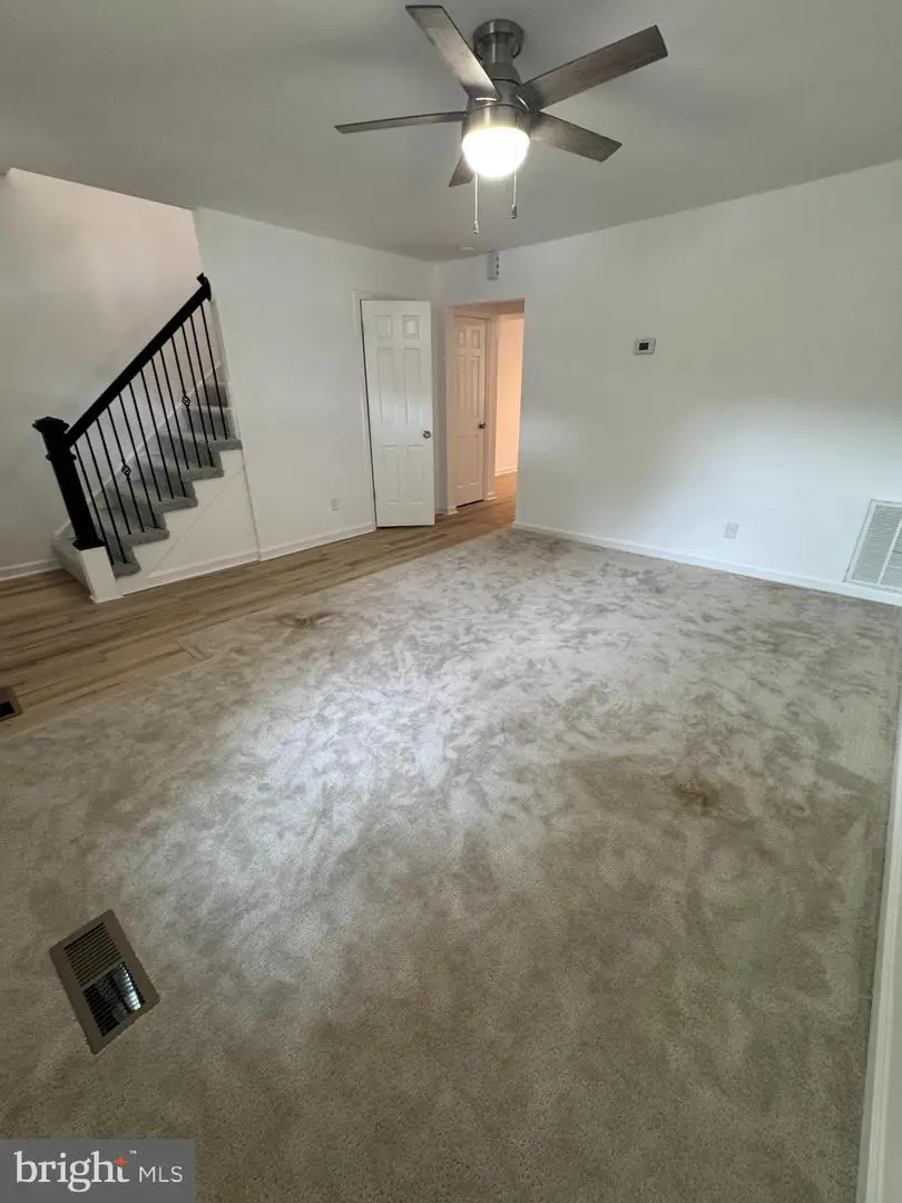708 Olde Greenwich Cir, Fredericksburg, VA 22408 - #3