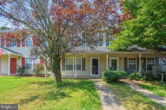 9922 Matti Hill Ct, Fredericksburg, VA 22408 - #1