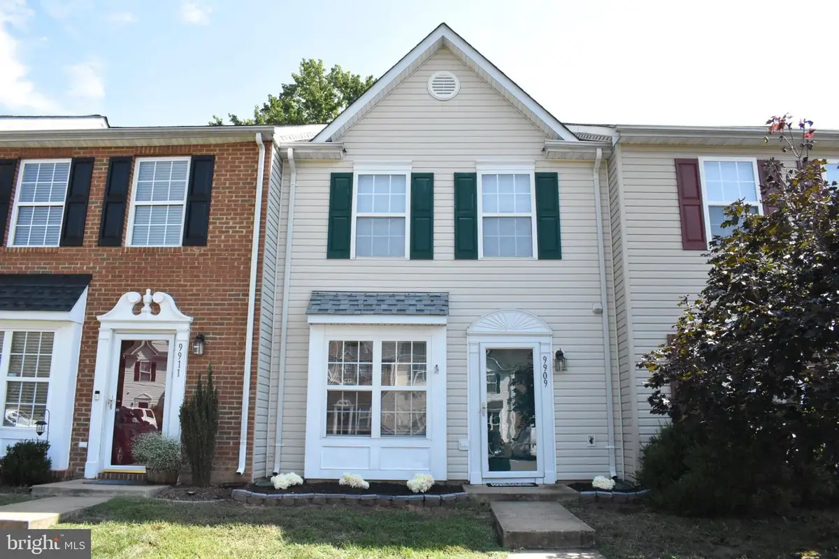 9909 Warwick Pl, Fredericksburg, VA 22408 - #1