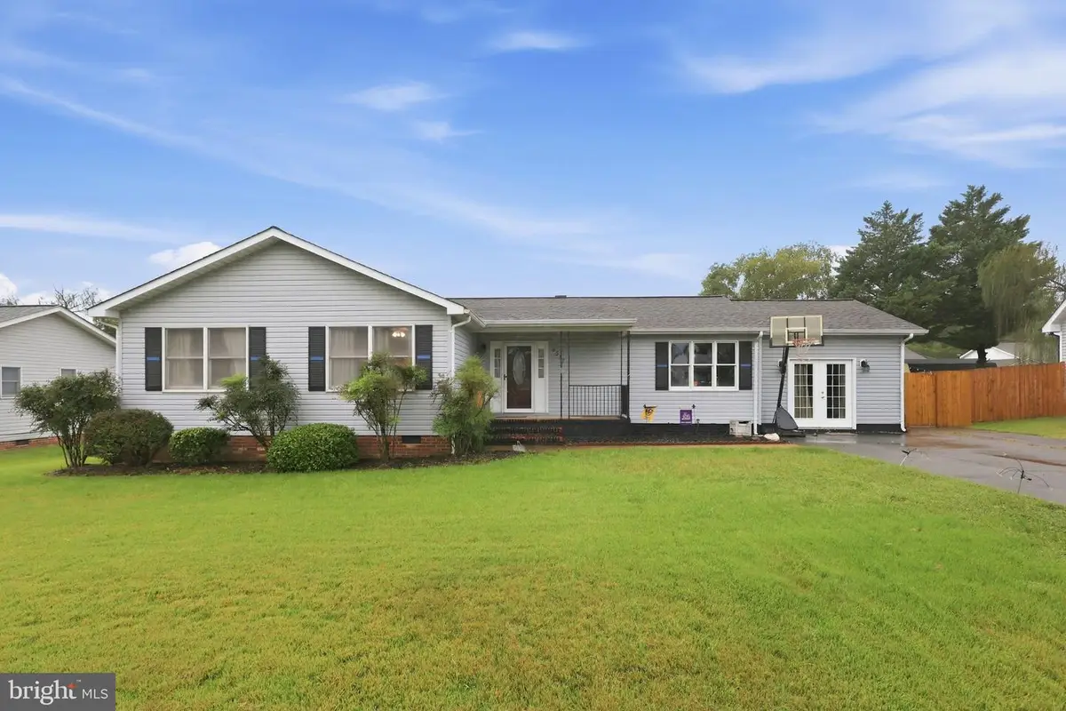 4517 Susanne Dr, Fredericksburg, VA 22408 - #1