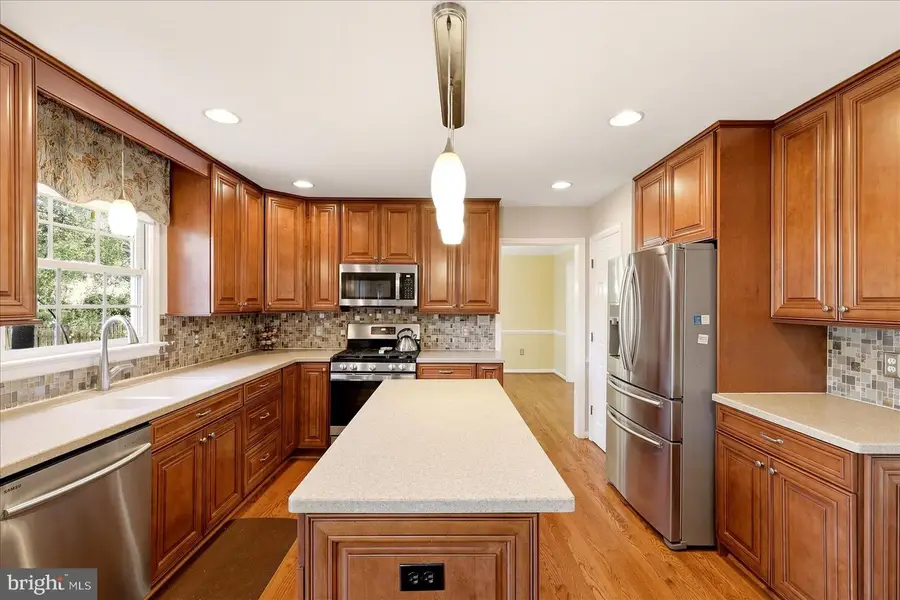 11702 Duchess Dr, Fredericksburg, VA 22408 - #2