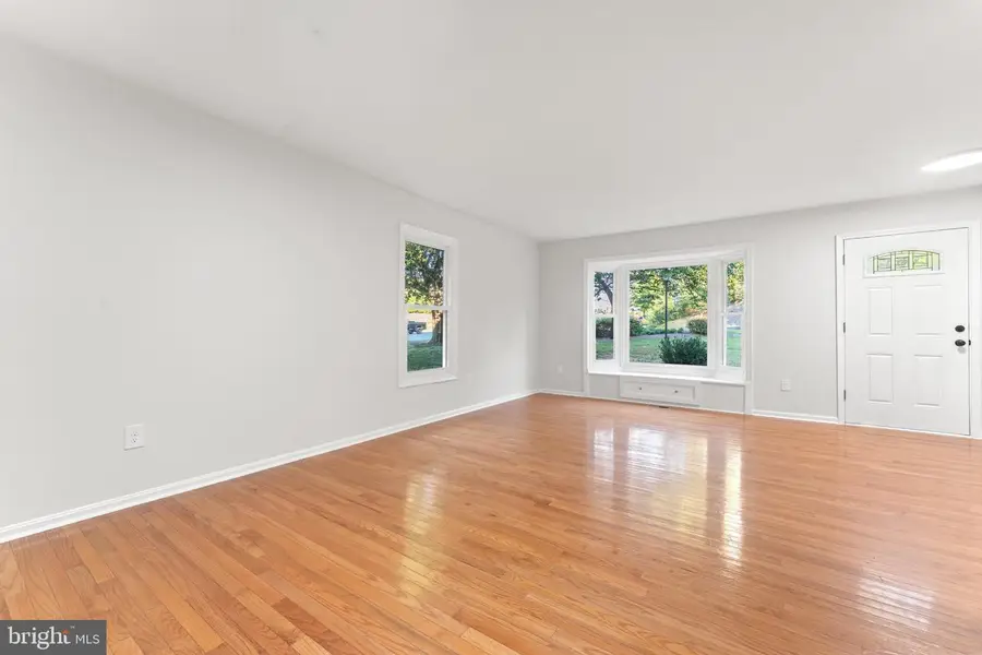 10714 Wakeman Dr, Fredericksburg, VA 22407 - #3