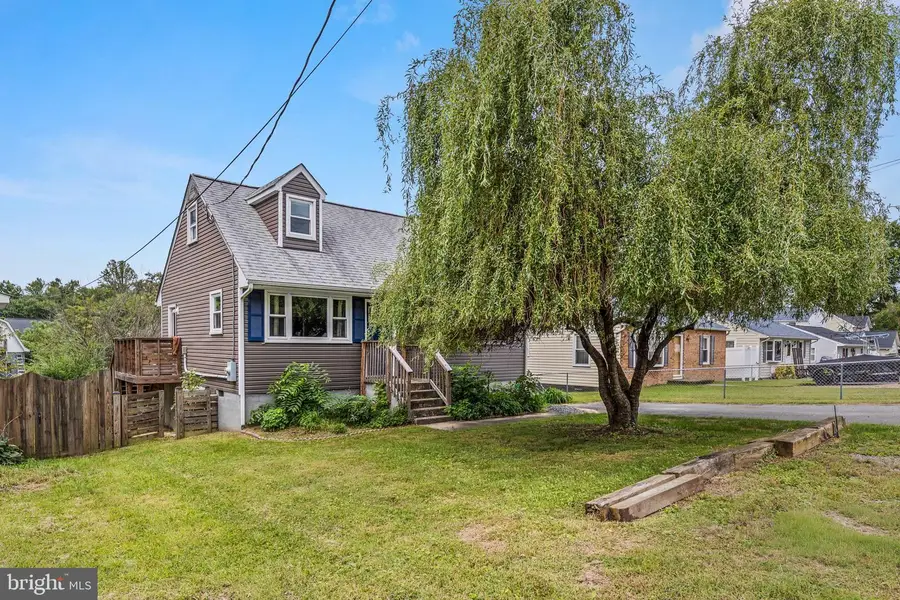 206 Alexandria St, Fredericksburg, VA 22408 - #3