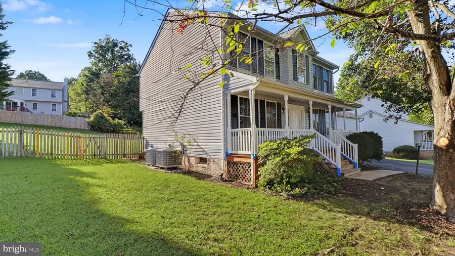 11912 Arbor Glen Dr, Fredericksburg, VA 22407 - #2