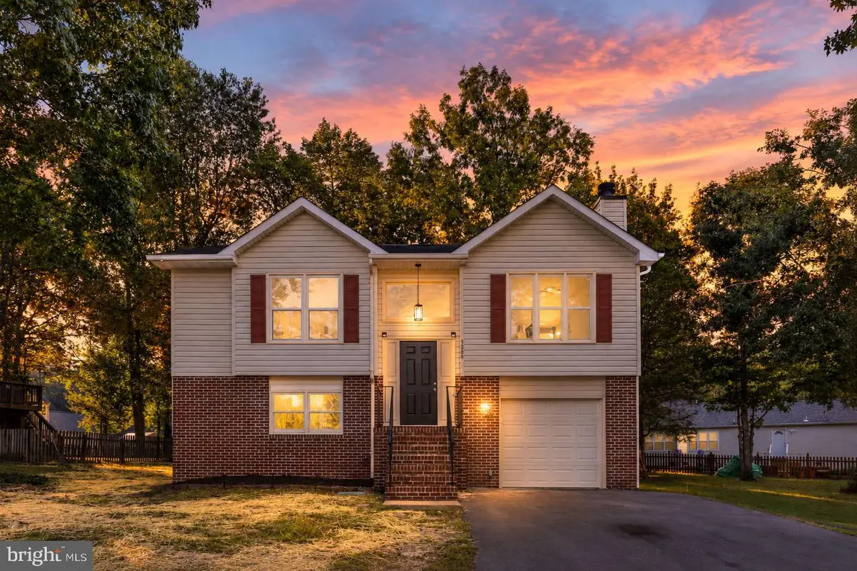 5706 Stone Meadow Dr, Fredericksburg, VA 22407 - #1