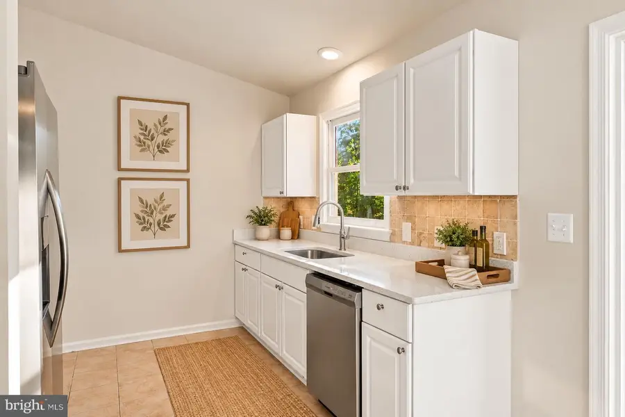 5706 Stone Meadow Dr, Fredericksburg, VA 22407 - #3