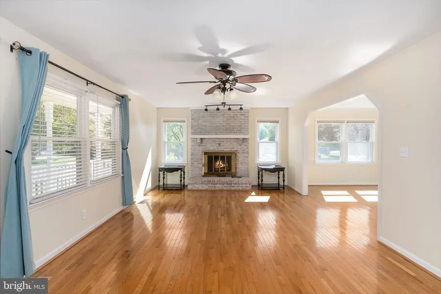 800 Shamrock Dr, Fredericksburg, VA 22407 - #3