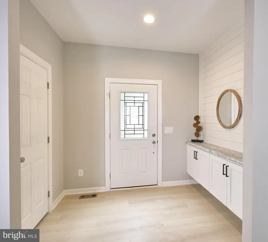 9715 Wallers Rd, Partlow, VA 22534 - #2