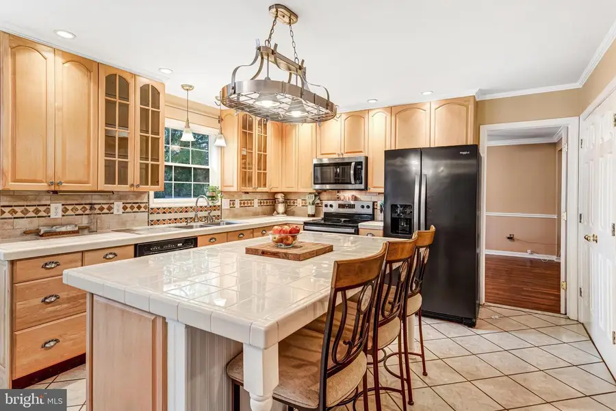 21 Little Brook Cir, Fredericksburg, VA 22405 - Image #2