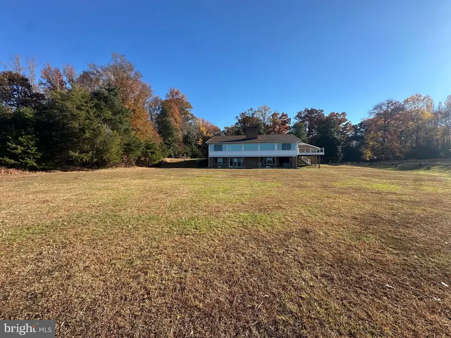 1226 Brent Point Rd, Stafford, VA 22554 - Image #2
