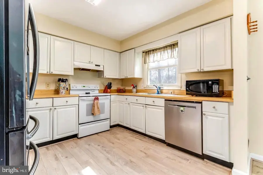 1137 Columbus Dr, Stafford, VA 22554 - Image #2