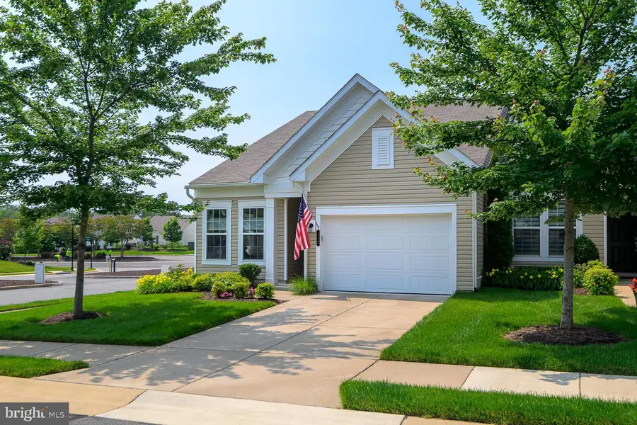 112 Long Point Dr, Fredericksburg, VA 22406 - Image #2