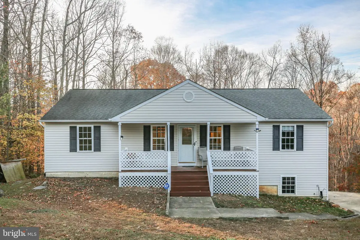 315 Sandy Ridge Rd, Fredericksburg, VA 22405 - Image #1