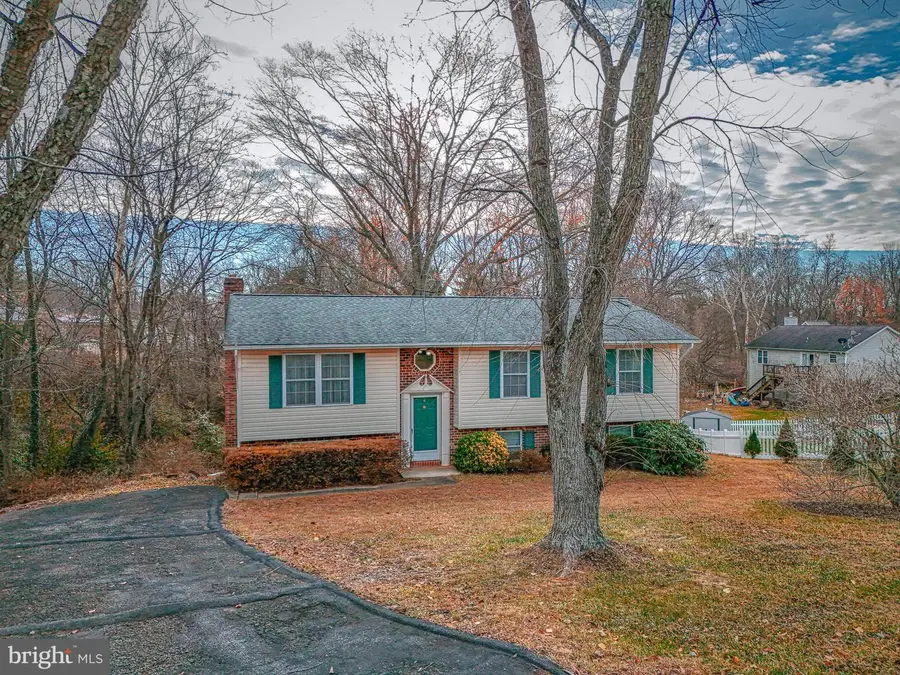4 Payton Ct, Fredericksburg, VA 22405 - Image #2