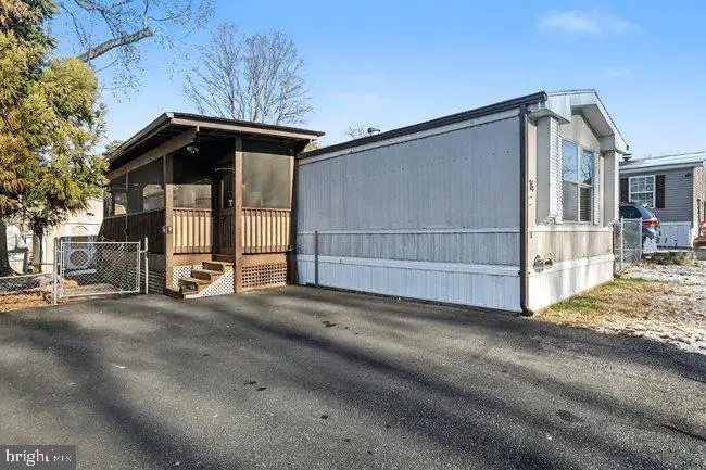 14 Robert St, Stafford, VA 22554 - Image #2