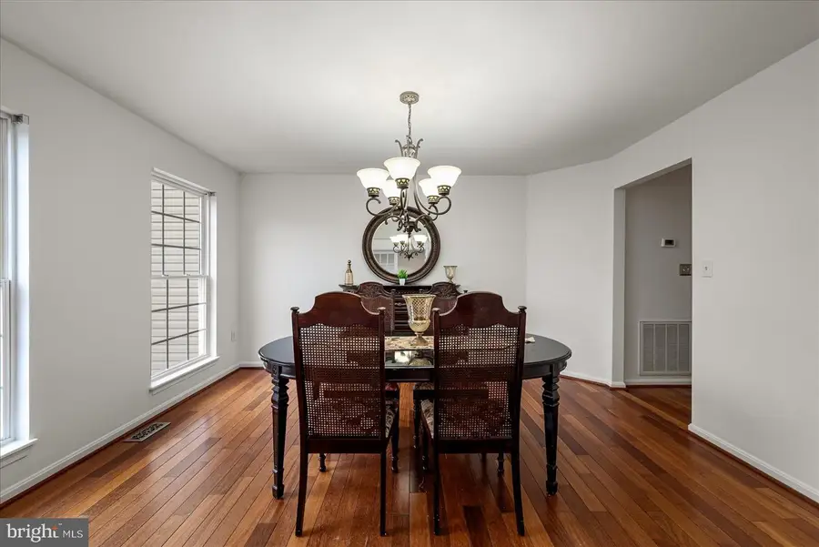 28 Basalt Dr, Fredericksburg, VA 22406 - Image #3