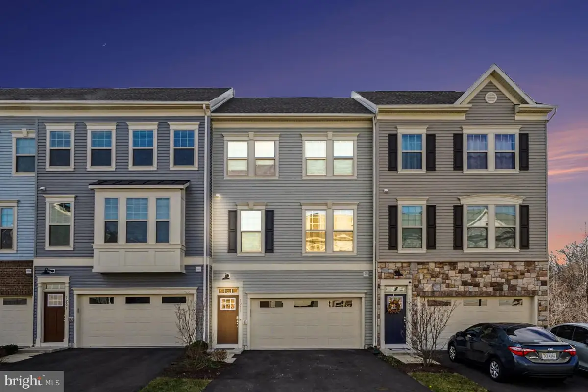 1211 Creek Bank Dr, Stafford, VA 22554 - Image #1