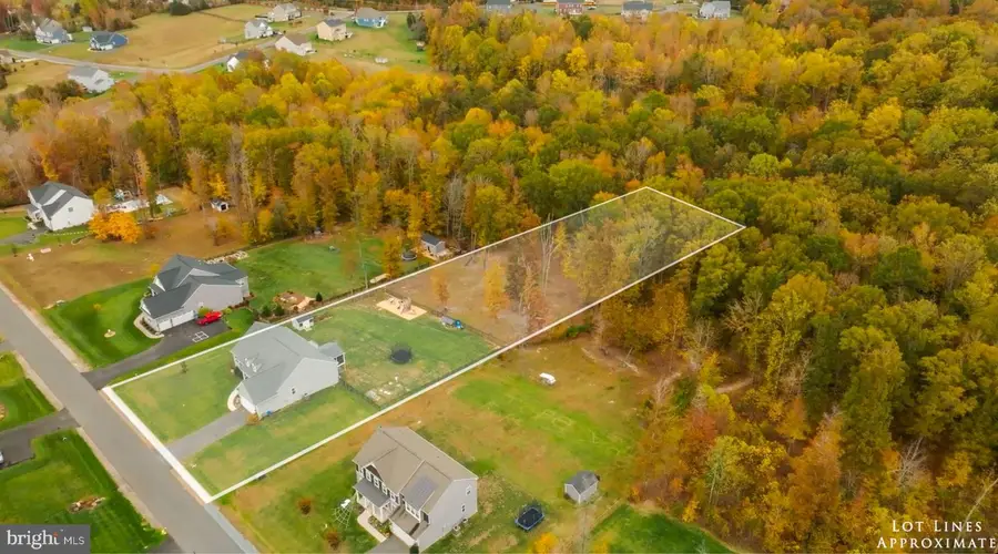 151 Moffett Ln, Fredericksburg, VA 22406 - Image #2