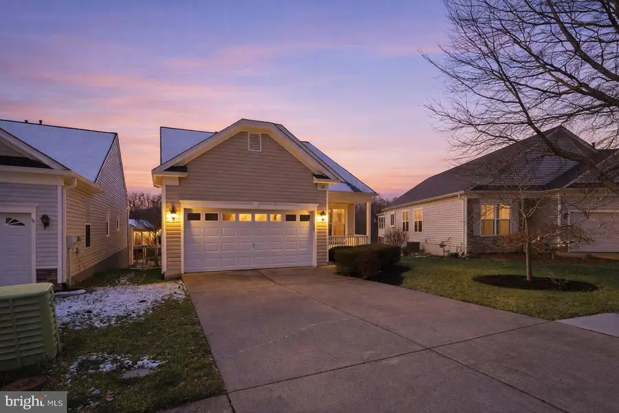 190 Bridgewater Cir, Fredericksburg, VA 22406 - #2